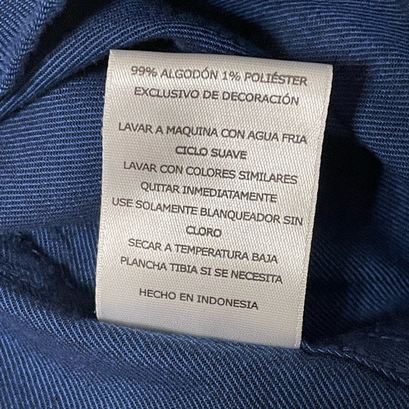 Levi’s Classic Mens Shirt NWT (M) - Picture 5 of 5